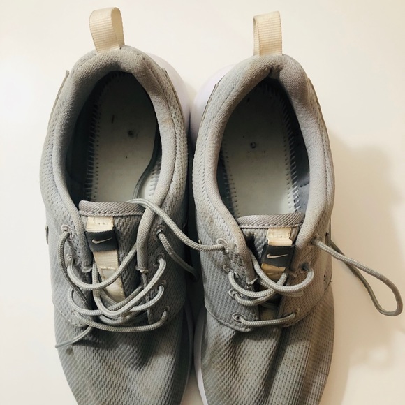 Nike woman’s Roche 1 shoes - Picture 8 of 8